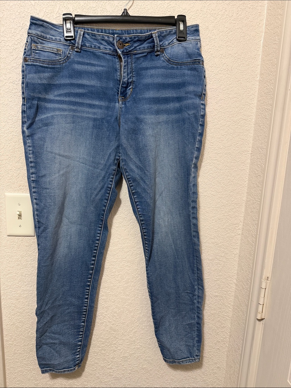 Maurices Medium Wash Blue Jeggings